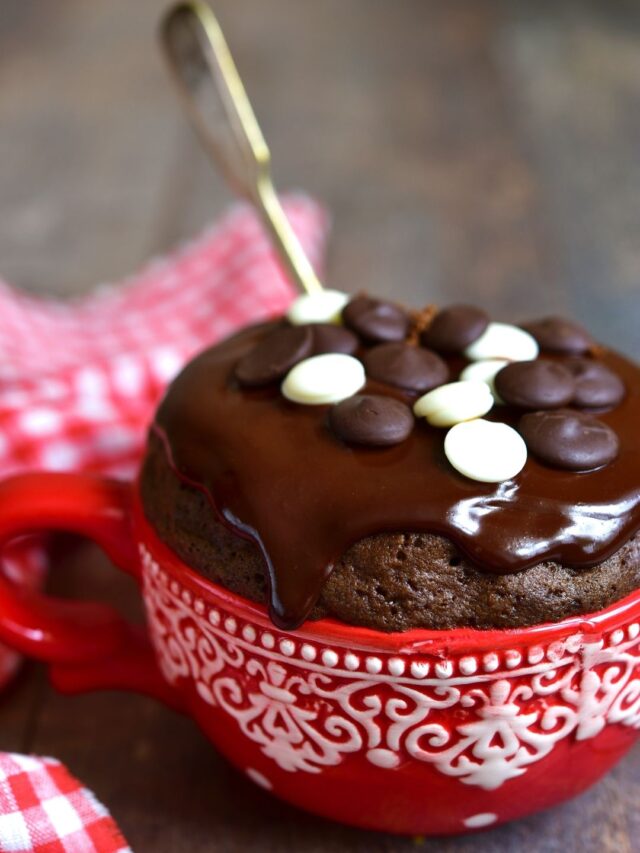  Bolo de caneca de chocolate molhadinho
