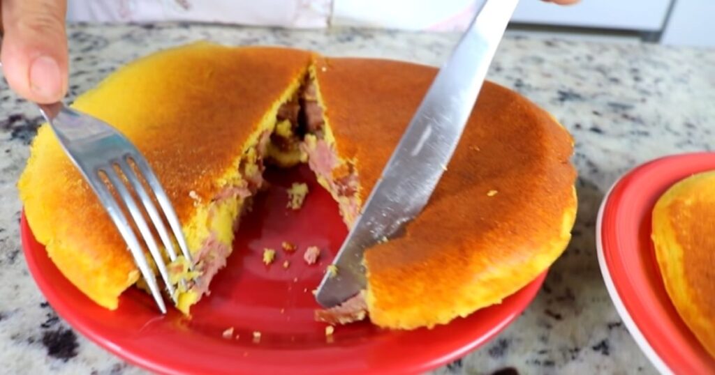 paozinho fubá recheado calabresa