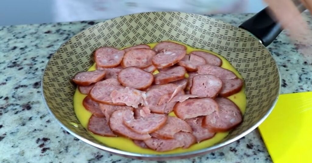 paozinho fubá recheado frigideira