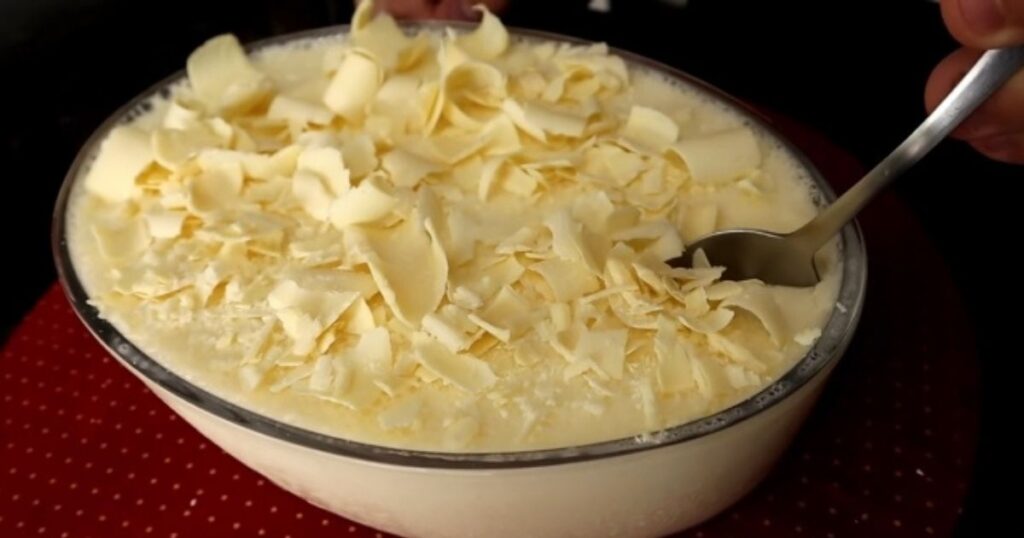 Mousse de leite ninho travessa cremoso gostoso