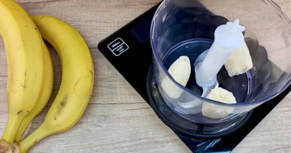 Sobremesa fácil apenas 3 ingredientes banana picada