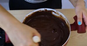 Torta bombom de chocolate