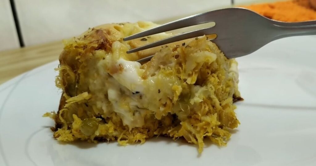 Torta de frango pronta cremoso pedaço