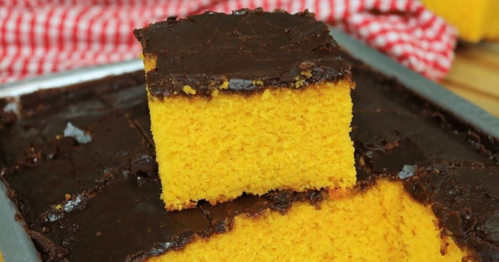 bolo de cenoura cobertura chocolate