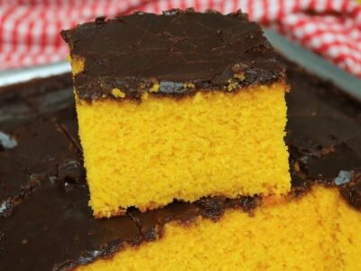 bolo de cenoura cobertura chocolate