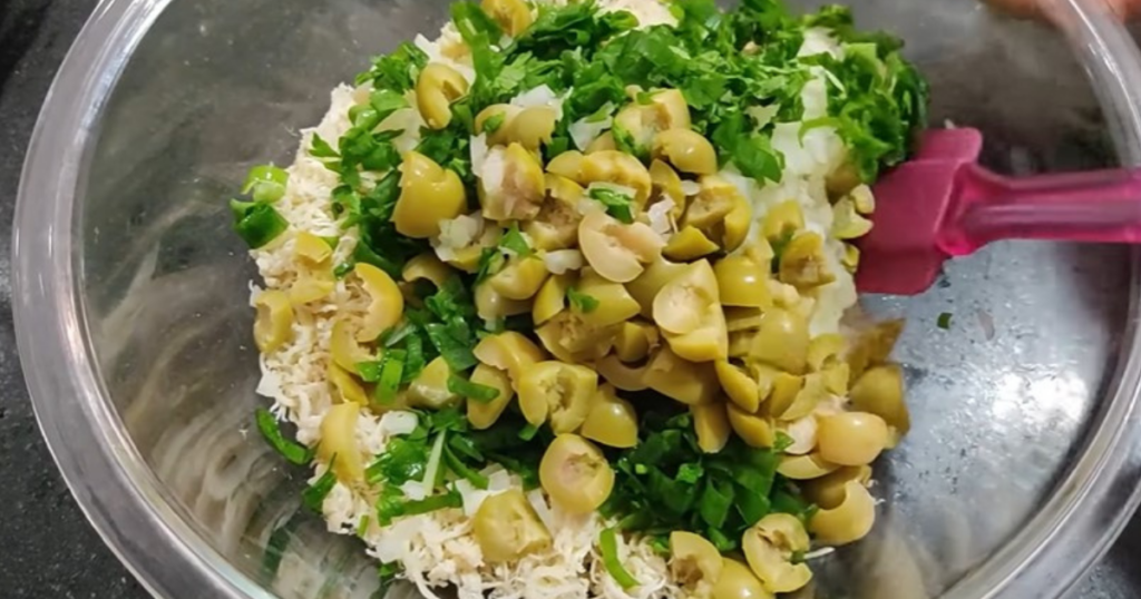 Salpicao de frango mistura cebola