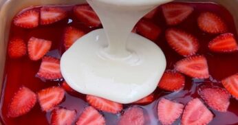Sobremesa de Gelatina com Morango