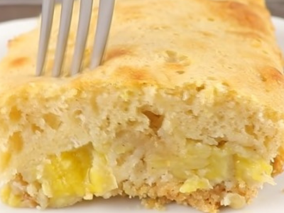 Torta de banana pronta pedaço