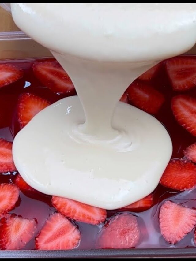  Sobremesa de Gelatina com Morango