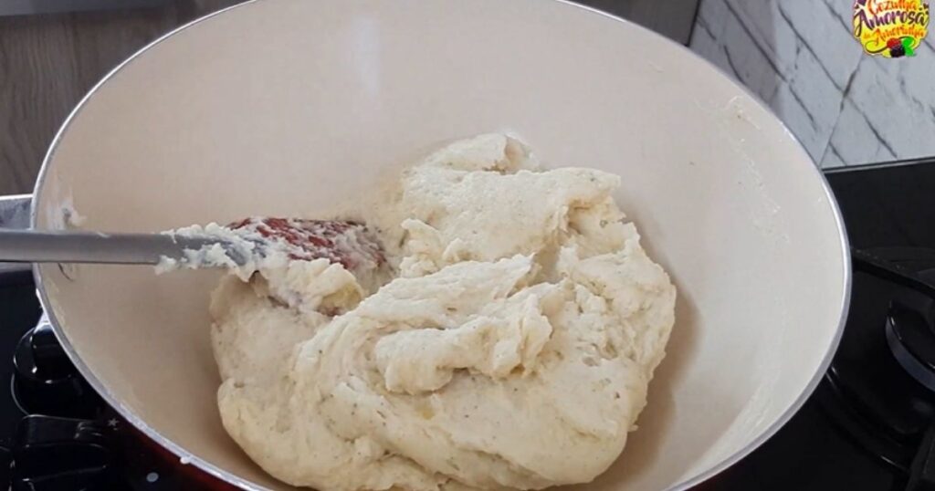 massa pronta batata coxinha na travessa