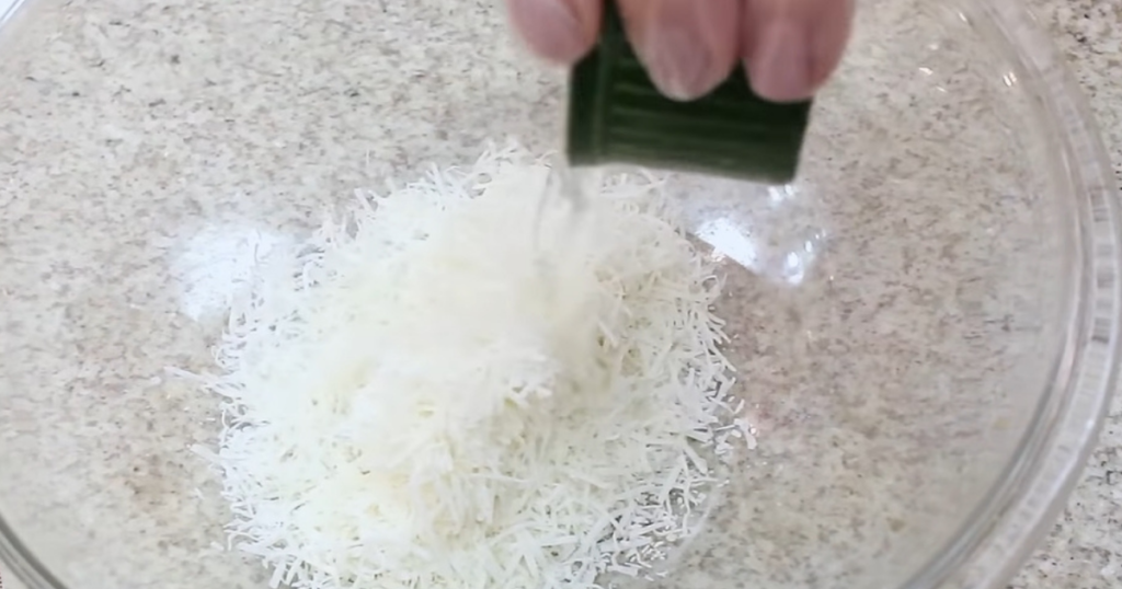 Bombocado de coco ralado agua