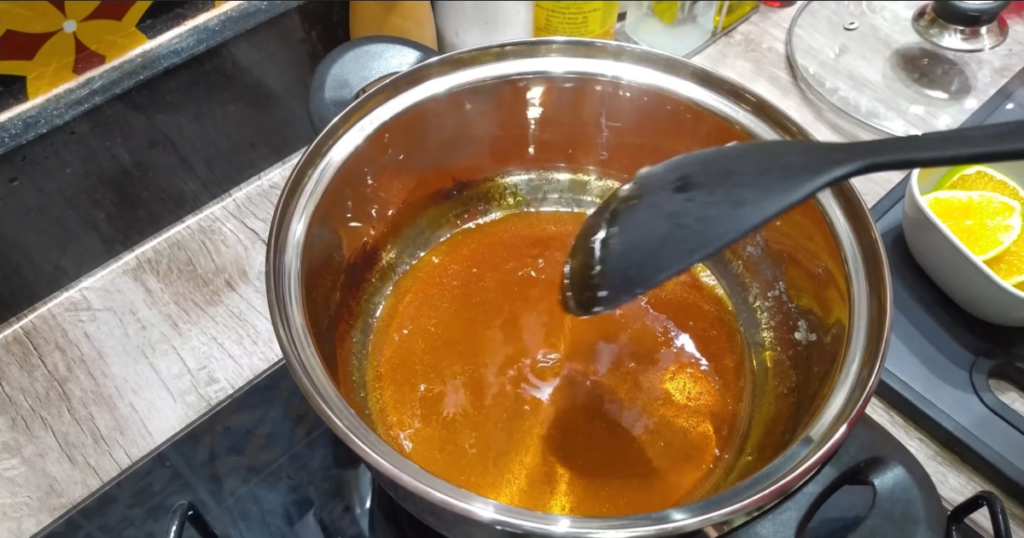 Quentao de cachaca acucar caramelo