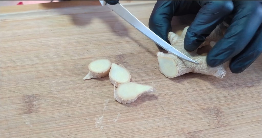 Quentao de cachaca gengibre