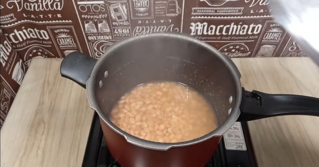 Tutu de feijão cozido