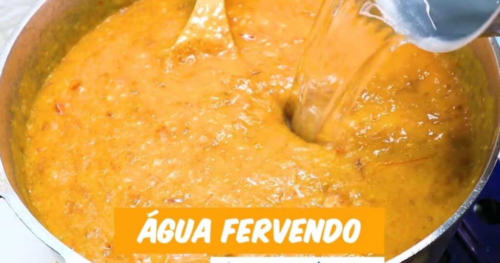 adicioonar agua fervente no caldo