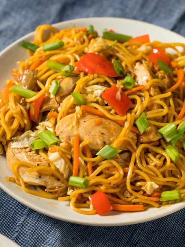  Prato tradicional de Yakisoba