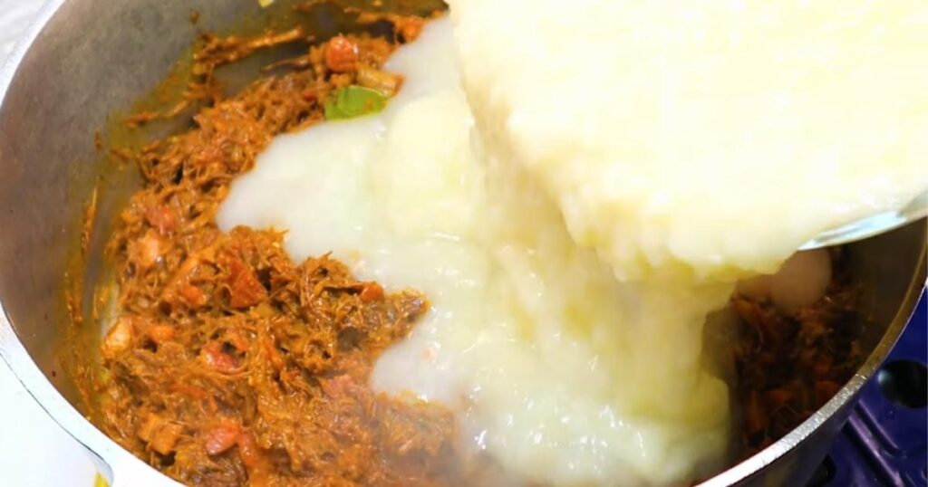 misturar carne e mancioca