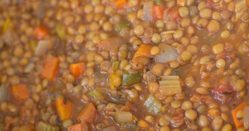 sopa de lentilha refogada