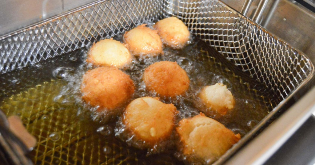 Bolinho de chuva massa fritura oleo