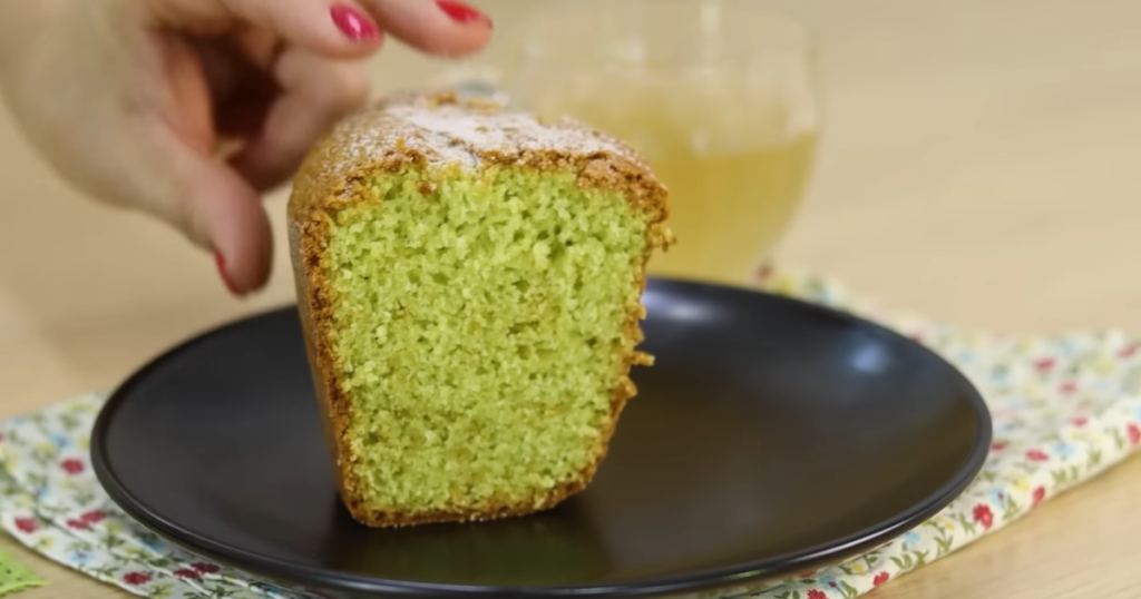 Bolo capim cidreira fatia pedaco