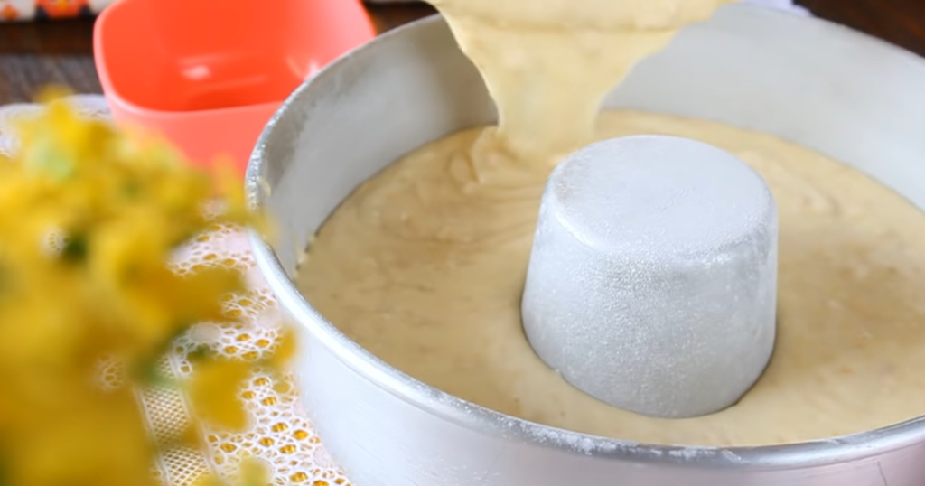 Bolo de amendoim enformar