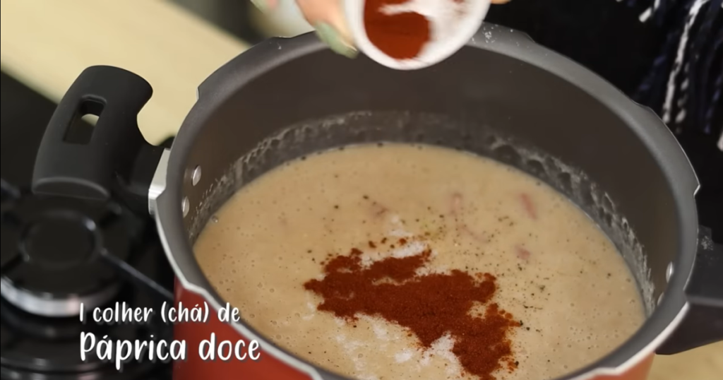 Caldinho de feijao paprica doce