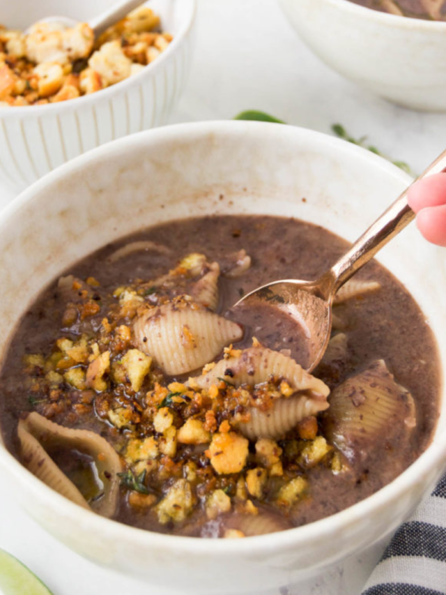  Sopa de feijão com macarrão