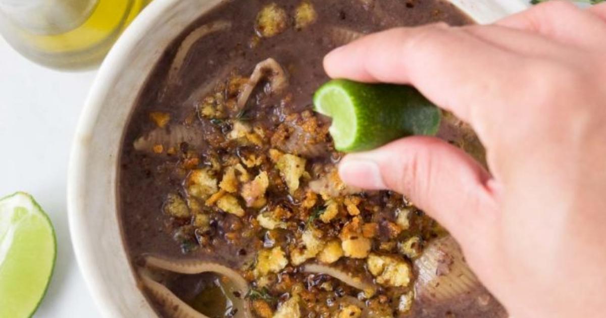 Sopa de Feijão com Macarrão