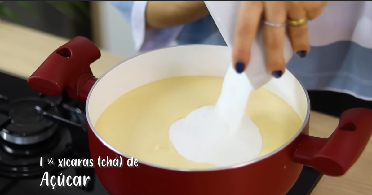 Curau Cremoso de Milho de Latinha