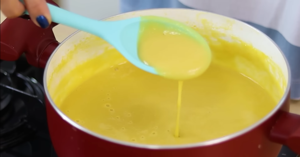 Curau Cremoso de Milho de Latinha