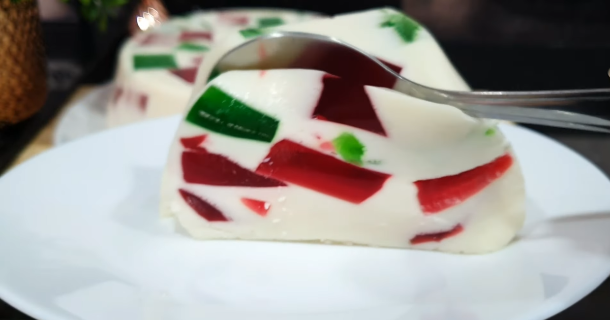 Pudim de Coco com Mosaico de Gelatina
