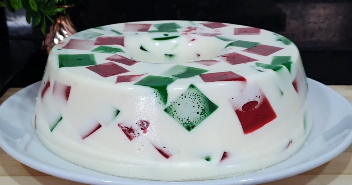 Pudim de Coco com Mosaico de Gelatina