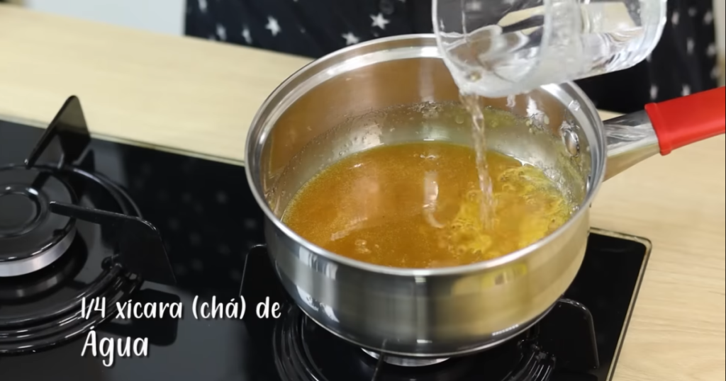 Bolo Pé de Moleque agua calda