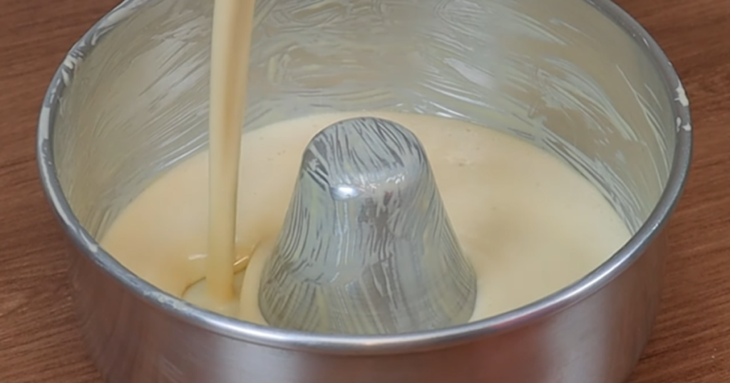 Bolo de Leite com Leite Condensado forma