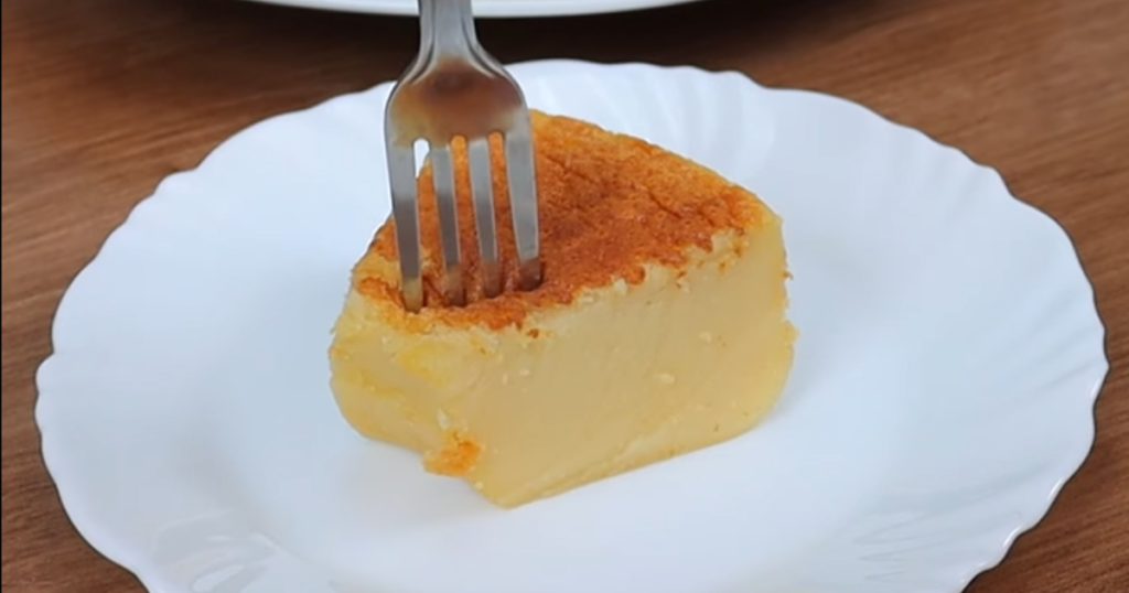 Bolo de Leite com Leite Condensado pedaço