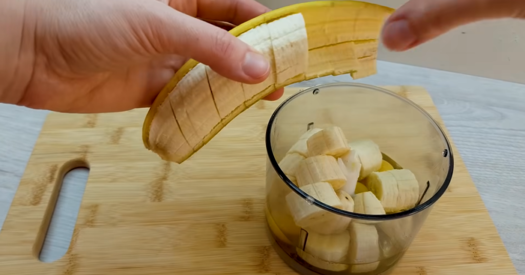 Bolo de Chocolate rápido de Microondas banana ovos