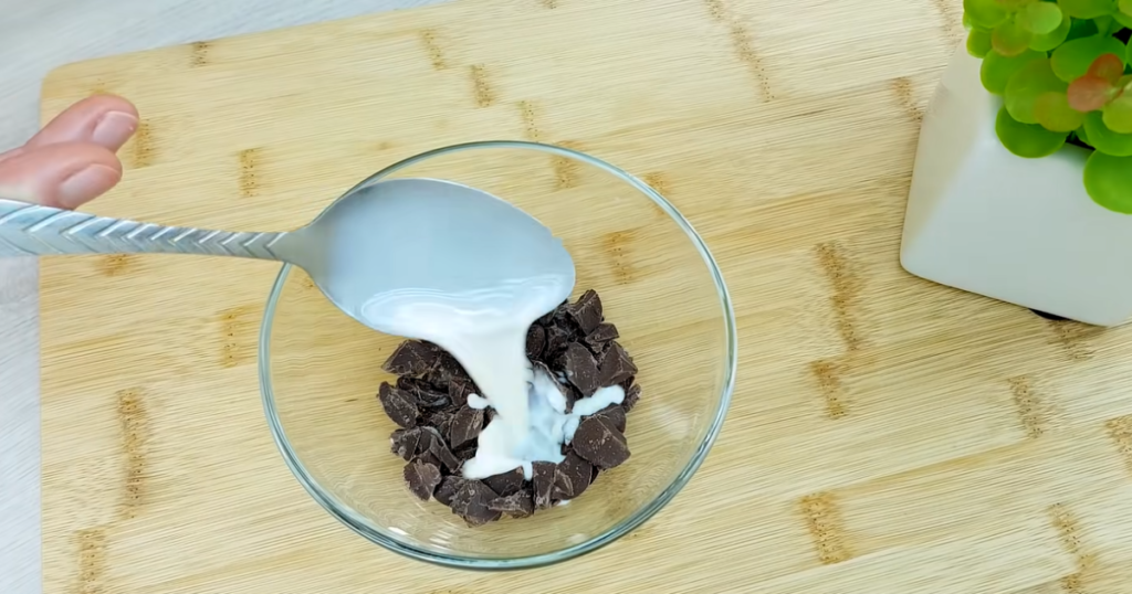 Bolo de Chocolate rápido de Microondas chocolate leite