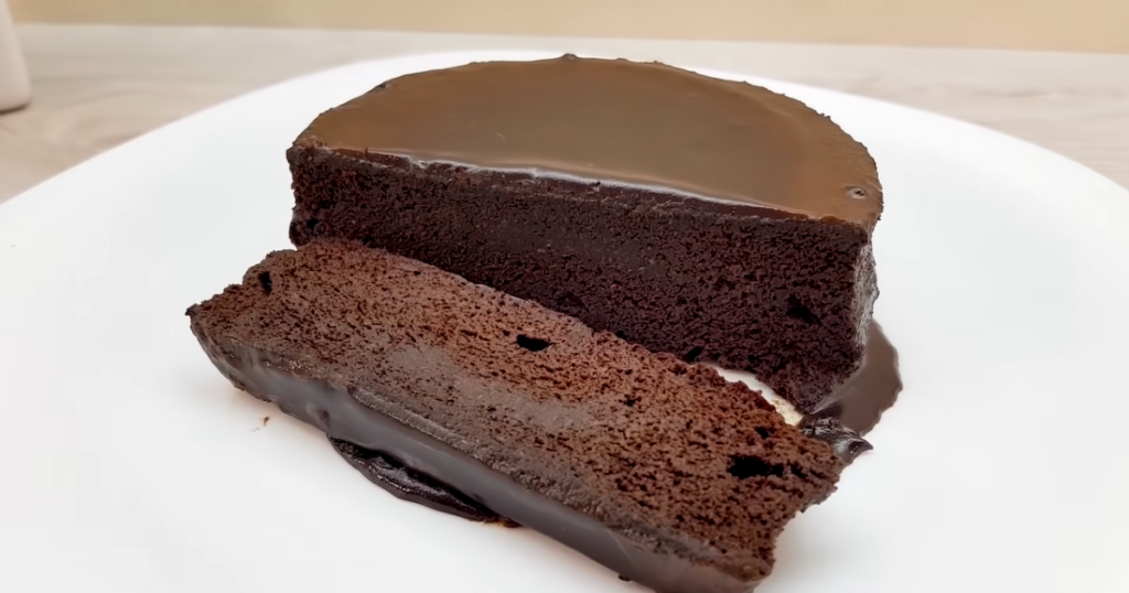 Bolo de Chocolate rápido de Microondas pronto