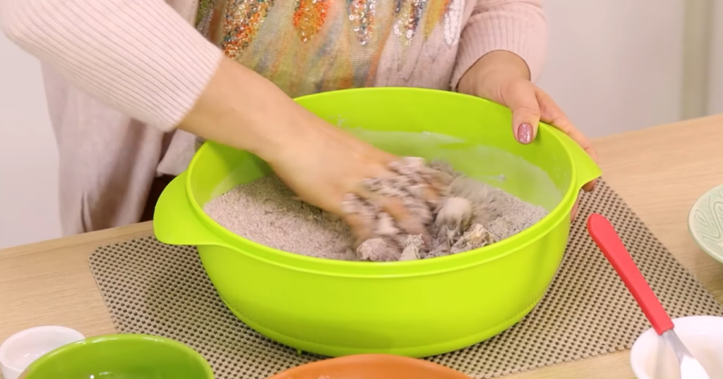 Cookies de Nescau mistura mãos