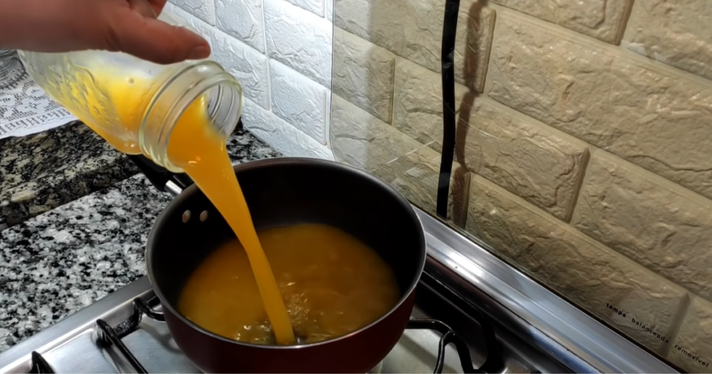 Manjar de laranja suco calda