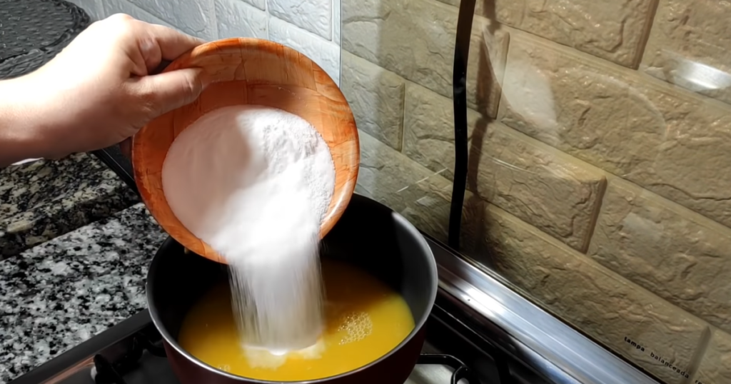 Manjar de laranja suco calda açúcar
