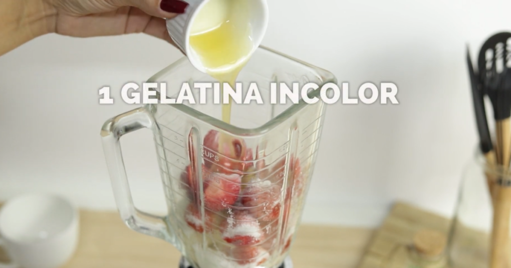 Mousse de Whey Protein de Morango gelatina