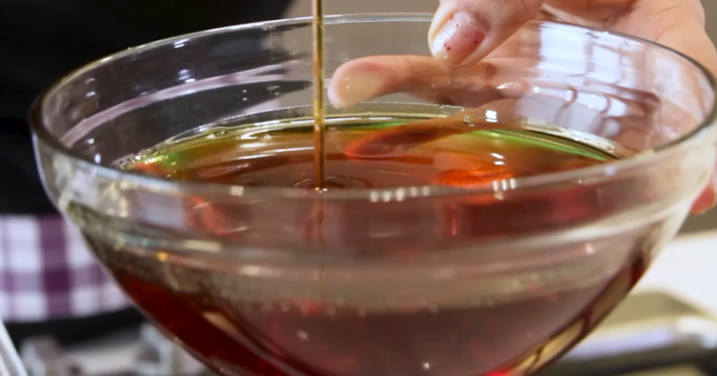 Pudim de leite ninho calda