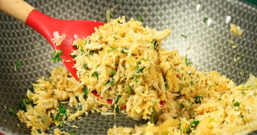 Bolinho de Batata com Frango desfiado gostoso