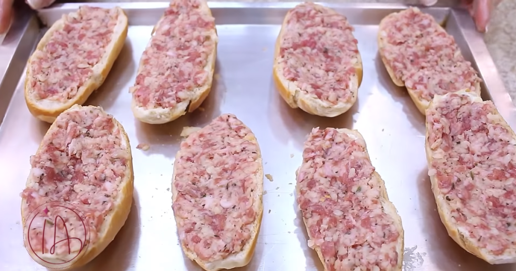 Pão de Linguiça requeijao massa assadeira