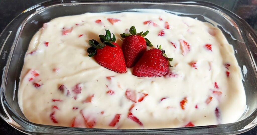 sobremesa gelada morango