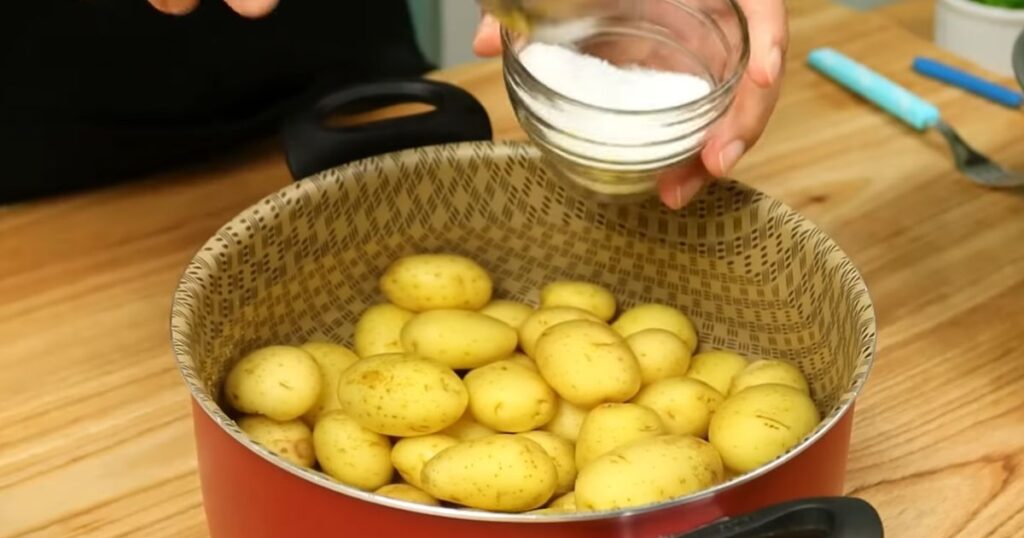 Batatinhas de festa agua sal