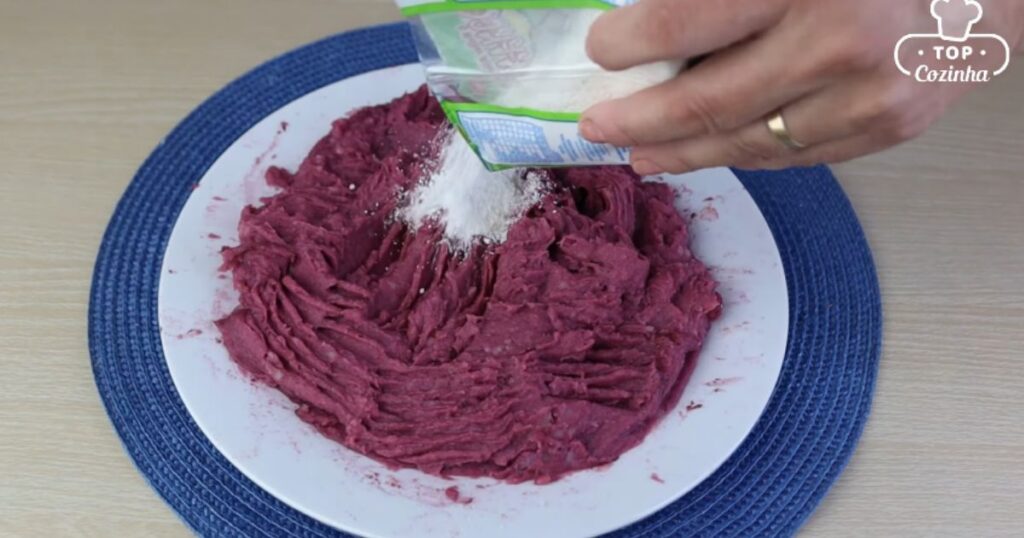 adicionar coco ralado nas batatinhas