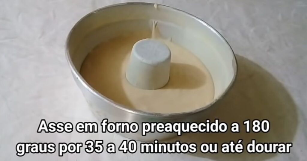 assar bolo de trigo simples