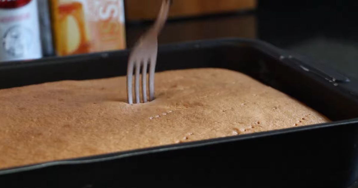 Bolo Gostoso furos garfo